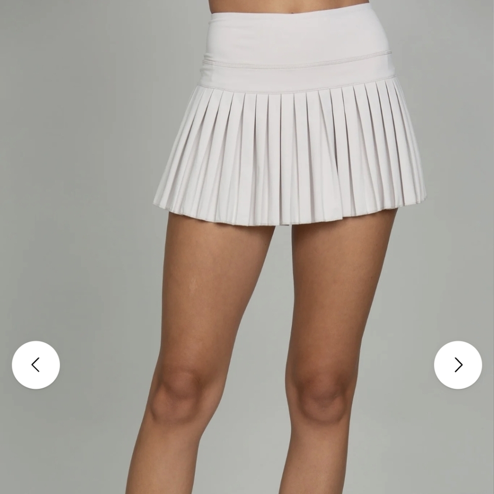 Elegant wind chime off white gray athletic tennis pickleball Pleated Mini Skirt